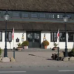 Hotel & 3*