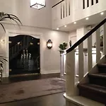 Hotel &