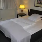 Hotel &