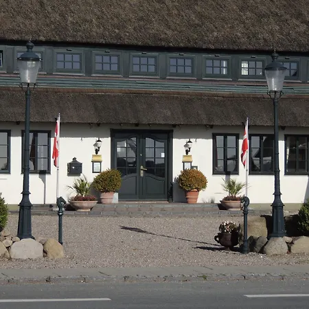 Hotel & 3*