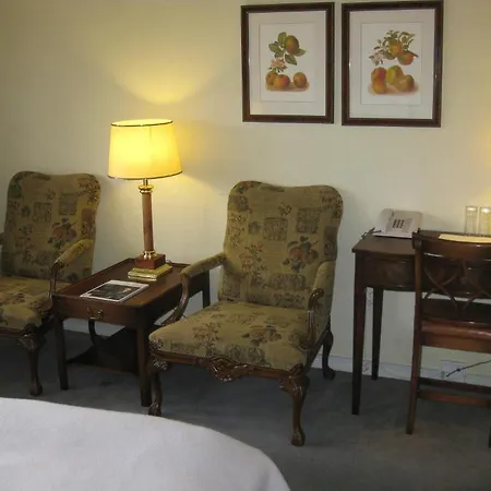 & Ξενοδοχείο